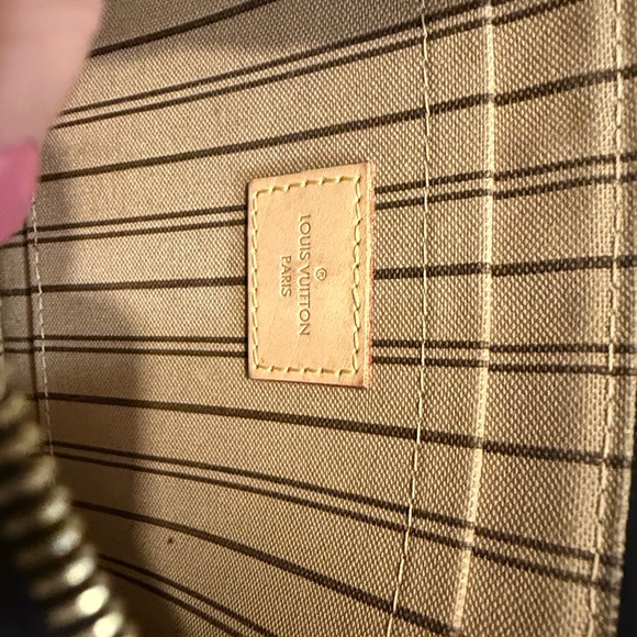 Louis Vuitton Brown Monogram Pouch - Picture 16 of 16